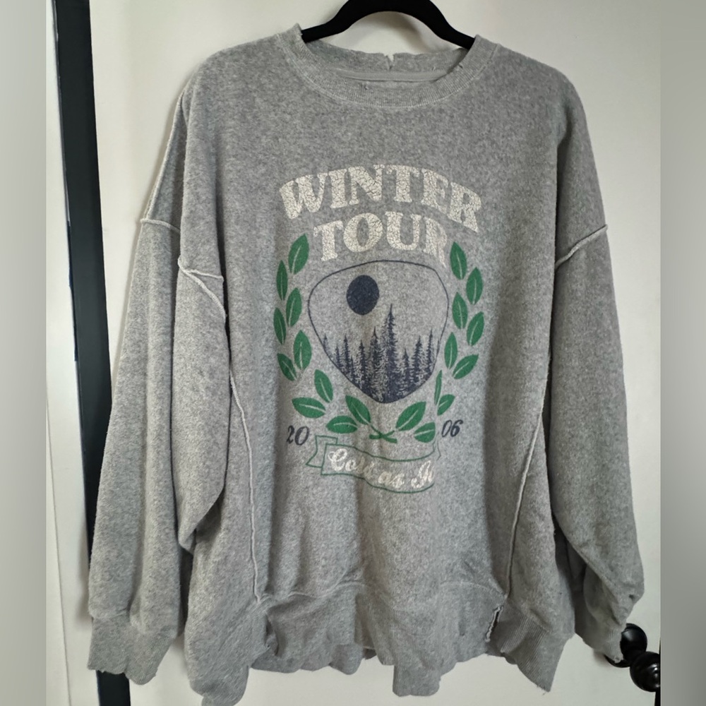 Aerie American Eagle Oversized Vintage Sweatshirt Winter Tour Crewneck